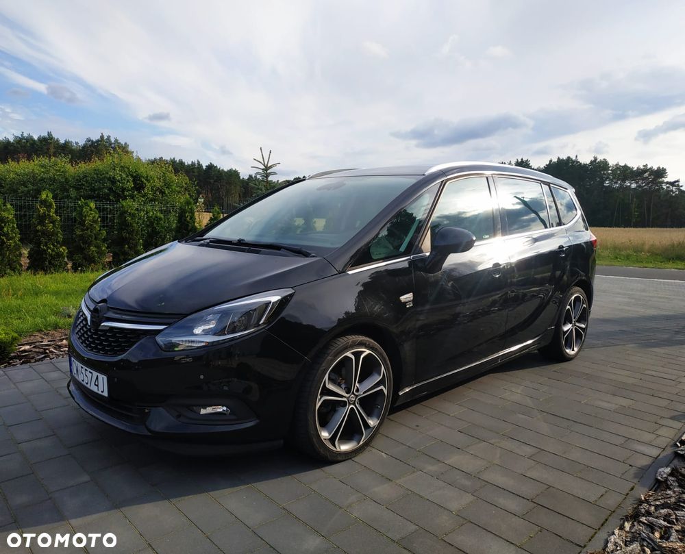 Opel Zafira - 1
