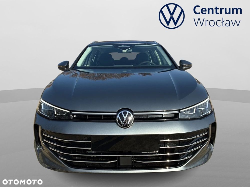 Volkswagen Passat - 8