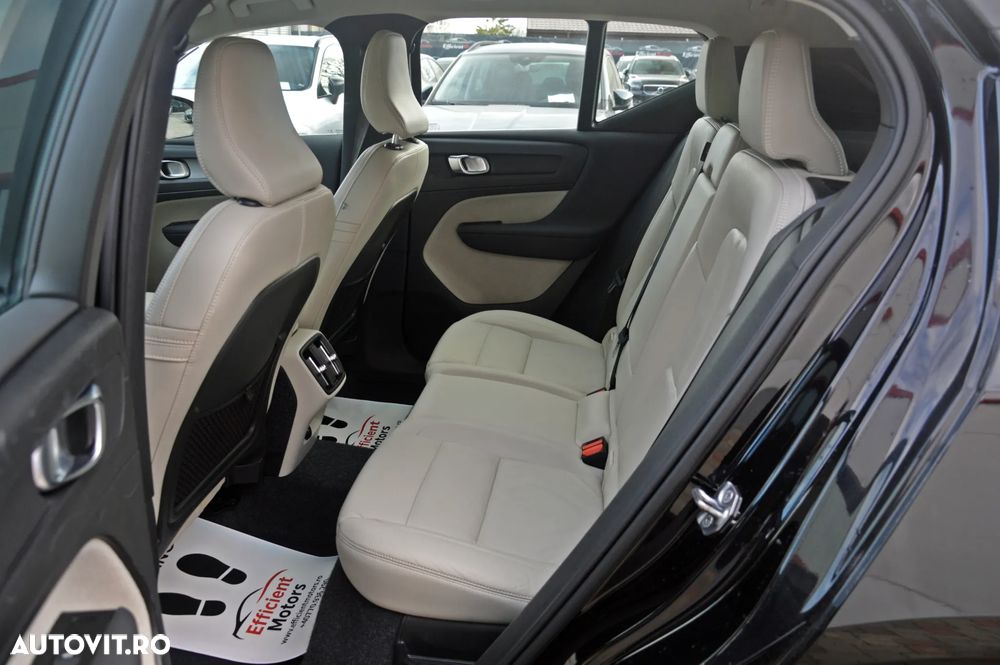 Volvo XC 40 T3 Geartronic Inscription - 28