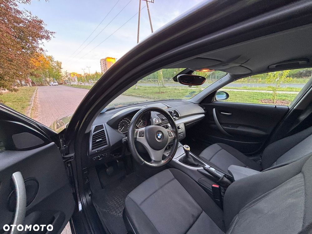 BMW Seria 1 118d DPF - 9