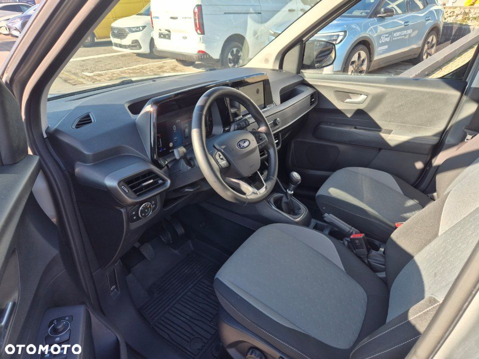 Ford Tourneo Courier - 14