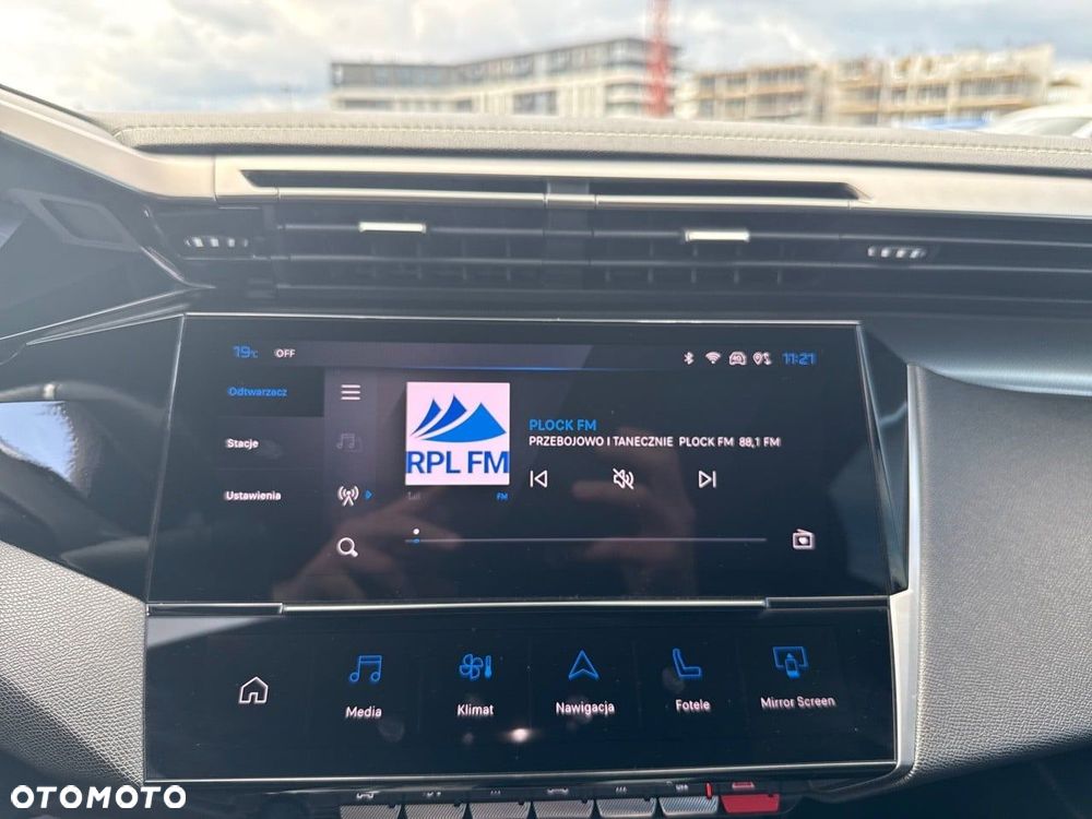 Peugeot 408 1.6 Plug-In Hybrid 225 GT EAT8 - 22