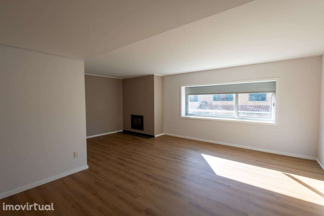 Excelente Andar Moradia T3 duplex/Garagem Fechada e Arrumos/Zona tr... - Grande imagem: 4/20