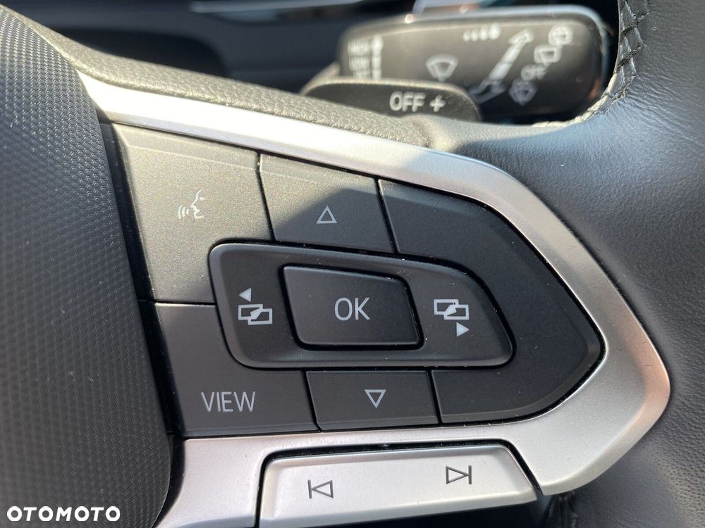Volkswagen Passat - 22