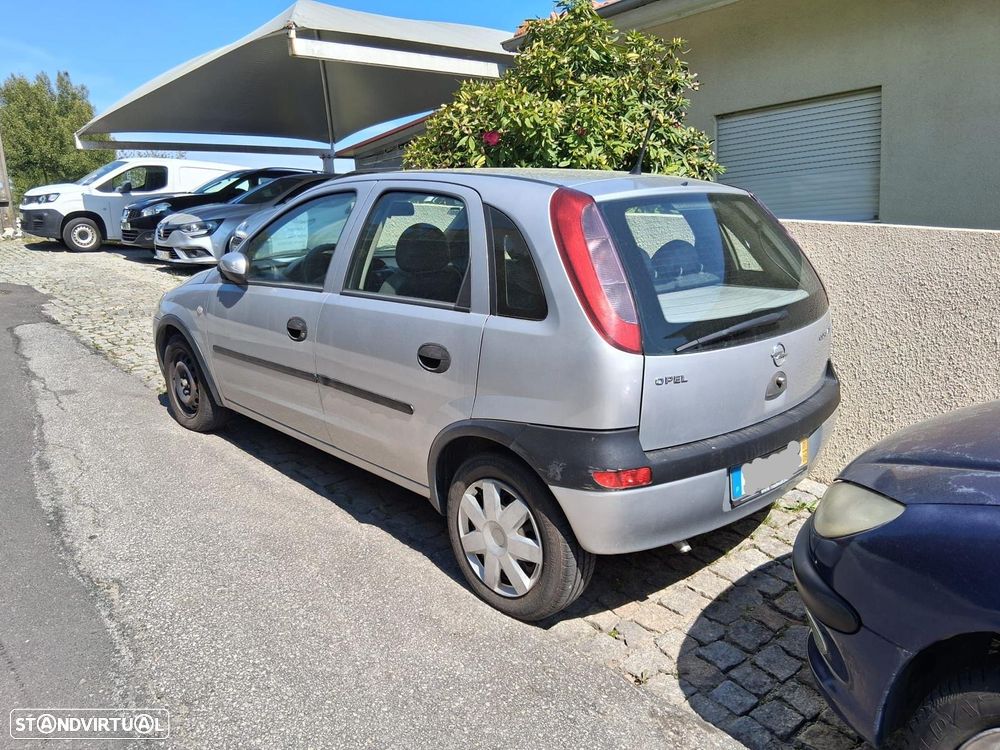 Opel Corsa 1.2 16V City - 2