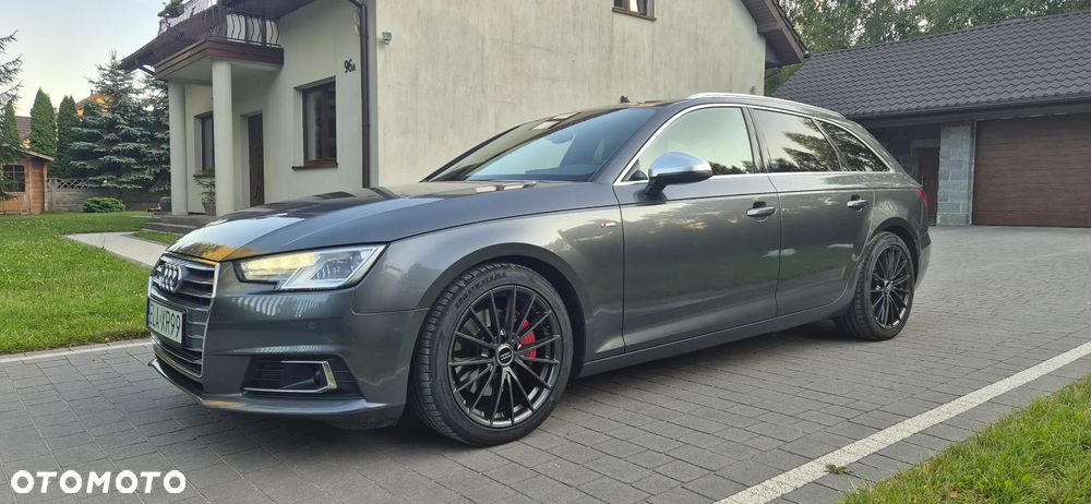 Audi A4 Avant 2.0 TDI Quattro S tronic - 4