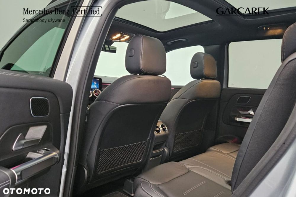 Mercedes-Benz GLB - 22