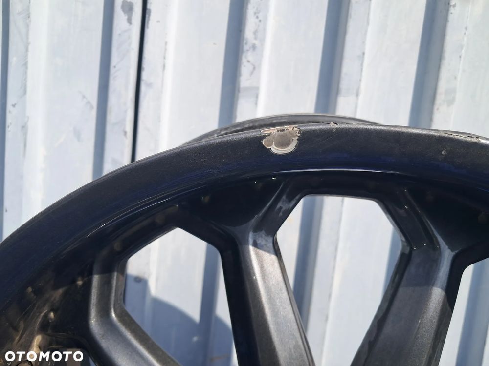 Felgi Aluminiowe R22 6×139,7  M12x1,5  67,1 - 13
