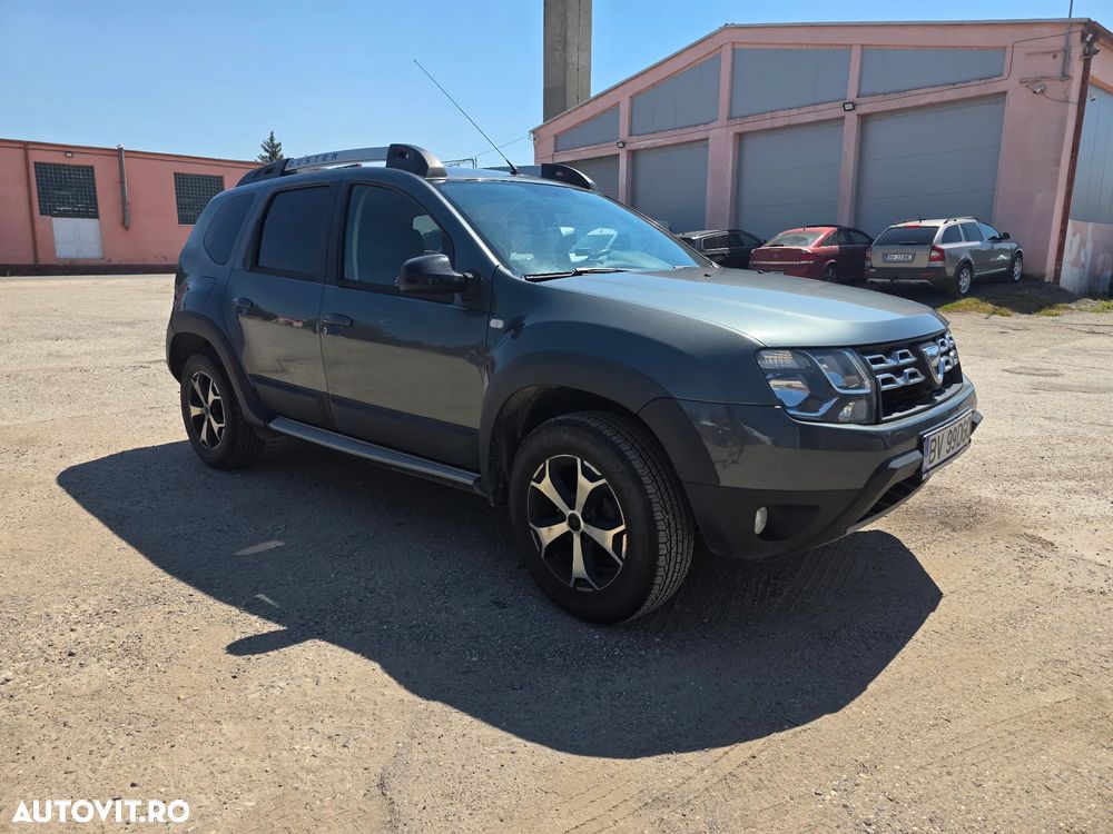 Dacia Duster dCi 110 FAP 4x2 Blackshadow - 1