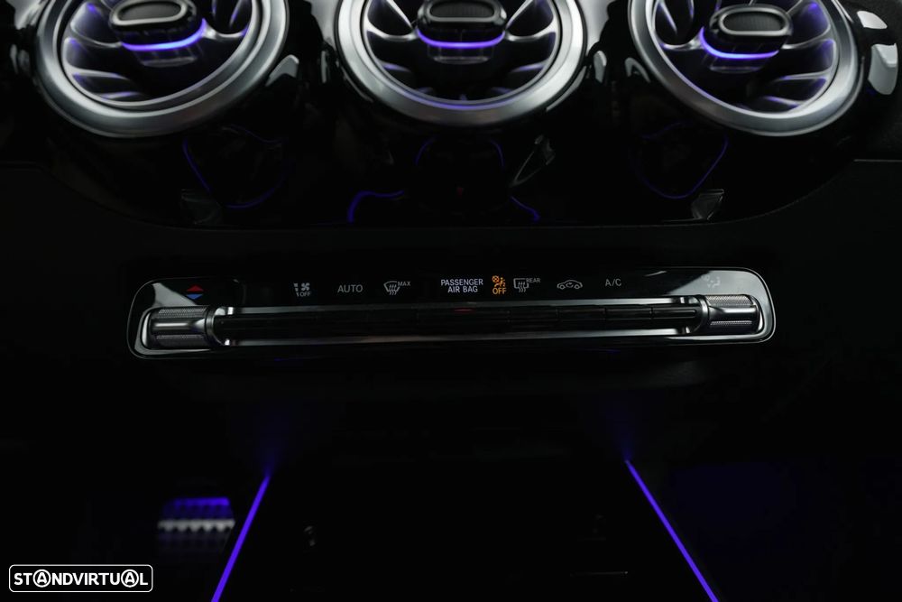 Mercedes-Benz GLA 200 AMG Line - 23