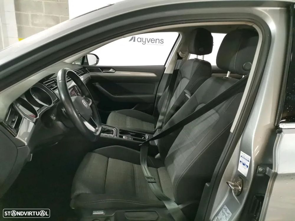 VW Passat Variant 2.0 TDi Business DSG - 5
