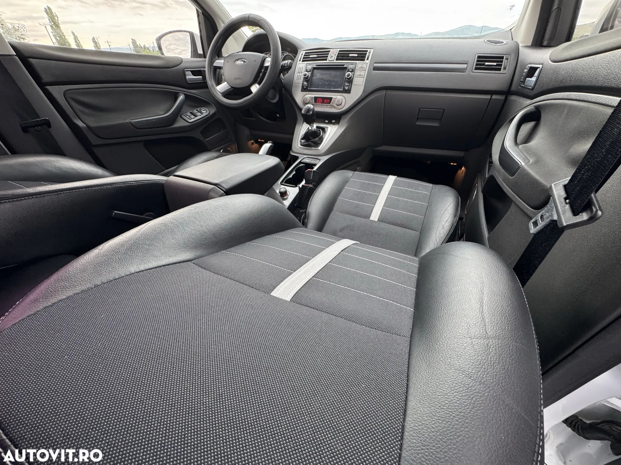 Ford Kuga 2.0 TDCi 4WD Titanium - 29