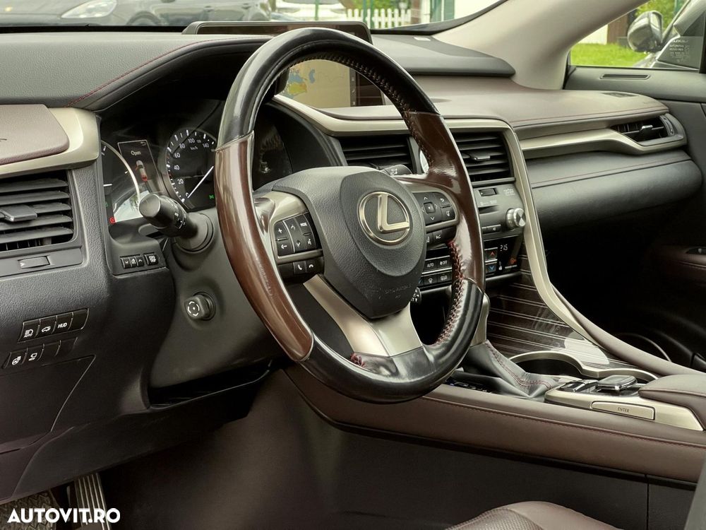 Lexus Seria RX - 12