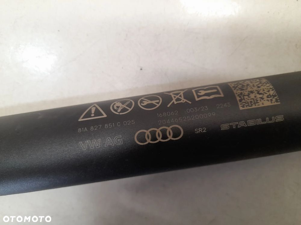 AUDI Q2 siłownik elektryczny klapy bagażnika 81A827851C - 2