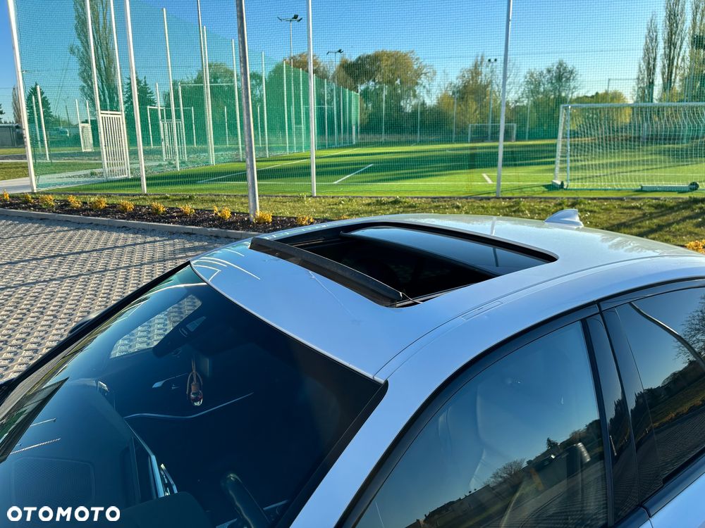 BMW Seria 3 318d M Sport - 30