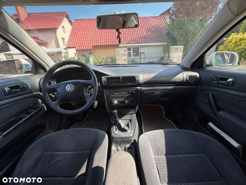 Volkswagen Passat 1.9 TDI CL - 17