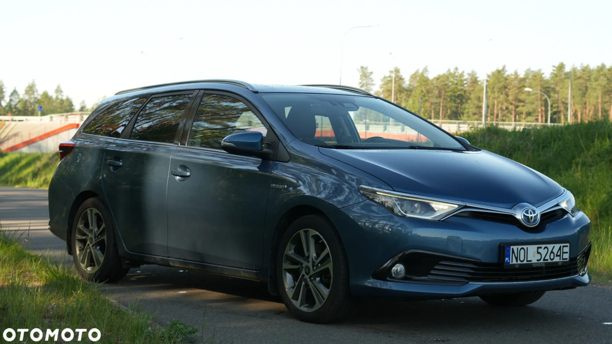 Toyota Auris Hybrid 135 Prestige - 3