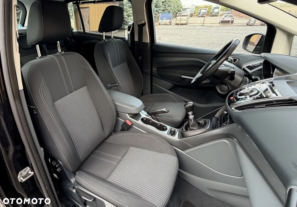 Ford Grand C-MAX 2.0 TDCi Titanium - 30