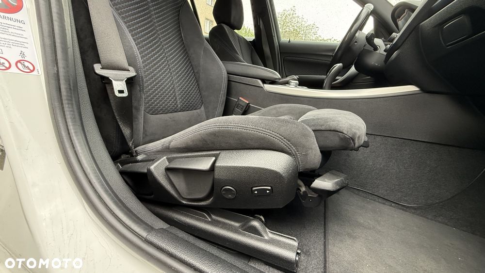 BMW Seria 1 120d - 12
