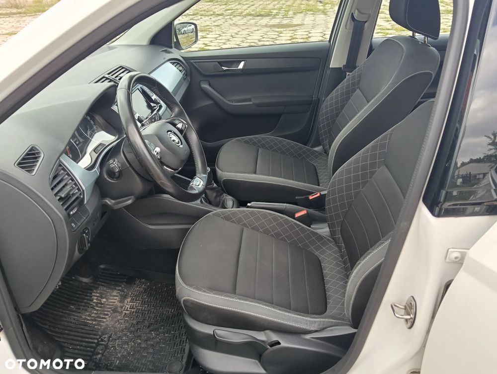 Skoda Fabia 1.0 TSI Ambition - 10