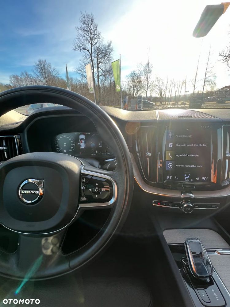 Volvo XC 60 T6 Plug-In Hybrid AWD R-Design - 15