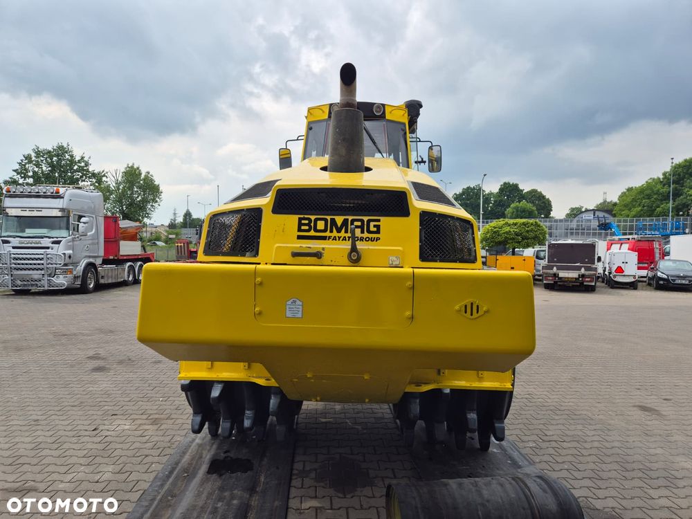 Bomag BC472 RB / KOMPAKTOR ODPADÓW / KOMPAKTOR WYSYPISKOWY 24T / ZGNIATARKA ODPADÓW / MASZYNA DO ZAGĘSZCZANIA ODPADÓW / DO SKŁADOWISK ODPADÓW / SERWISOWANY / 1 WŁ. - 10