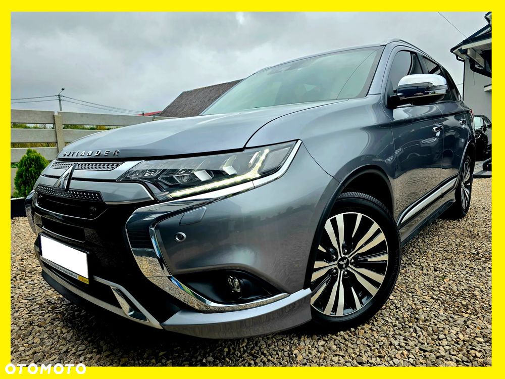 Mitsubishi Outlander 2.0 Instyle + 4WD CVT - 1