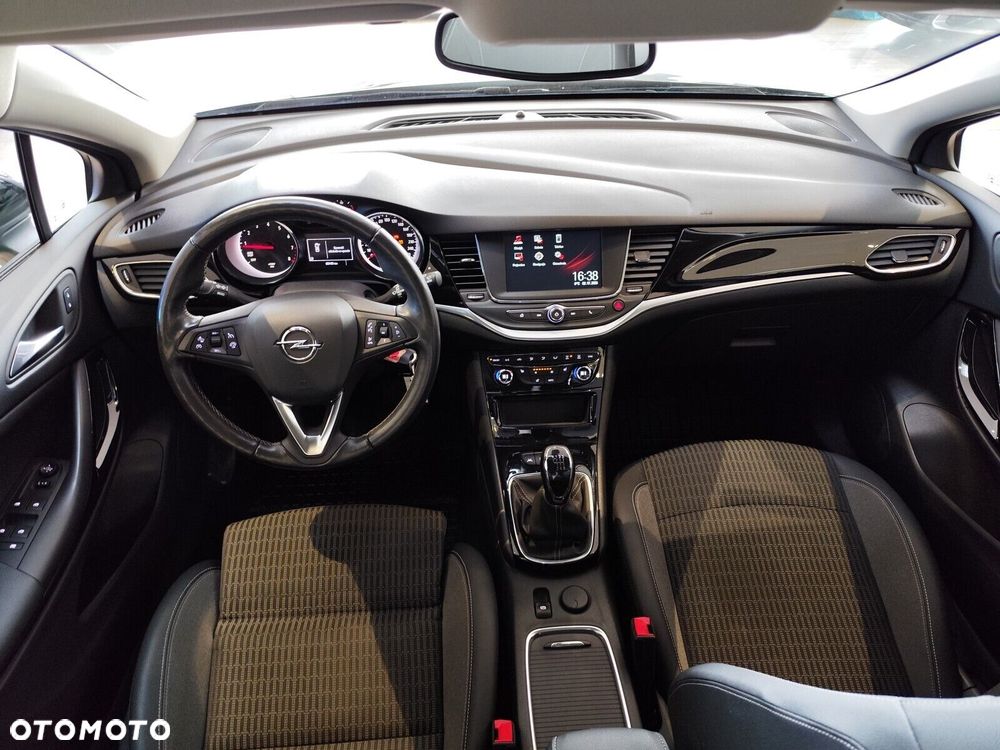 Opel Astra - 11