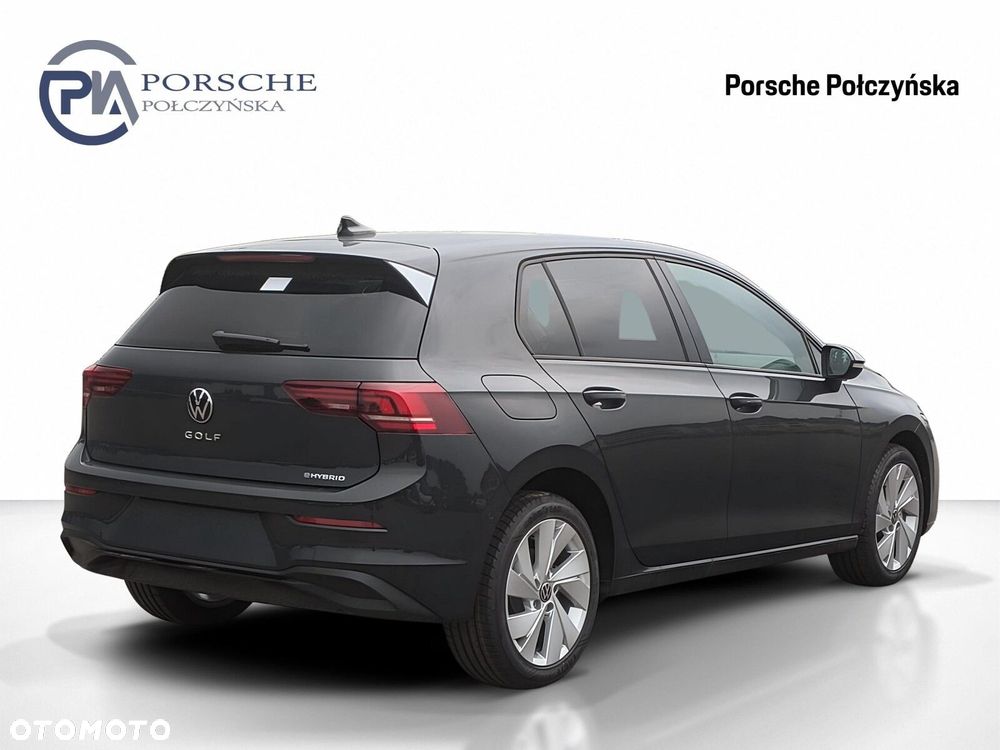 Volkswagen Golf - 6