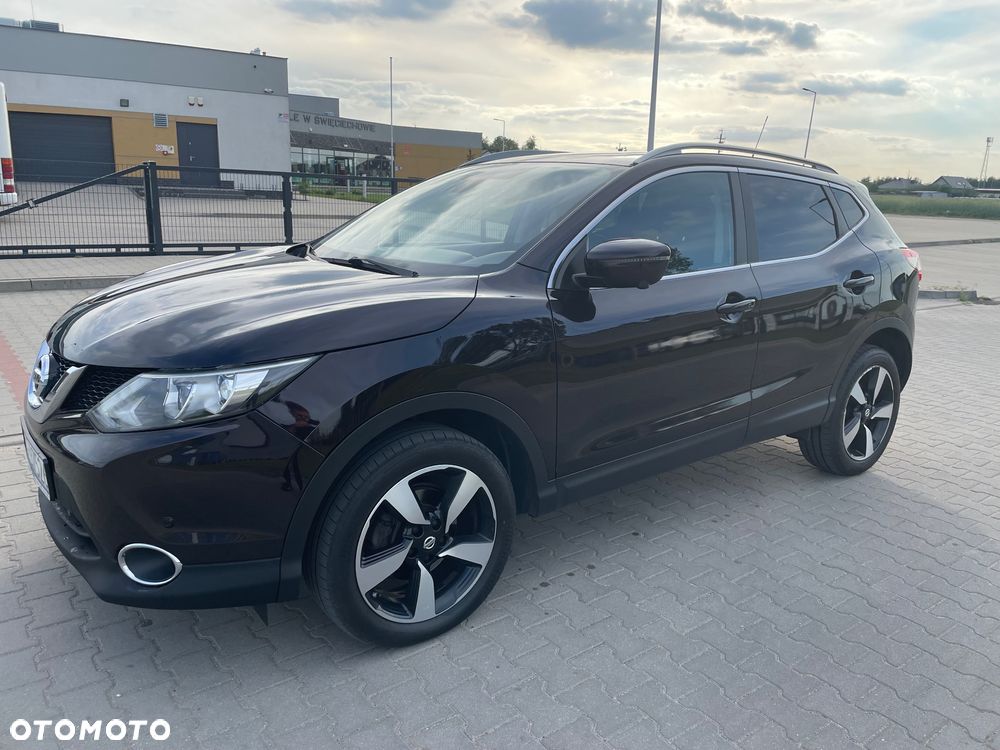 Nissan Qashqai 1.6 DCi N-Connecta - 2