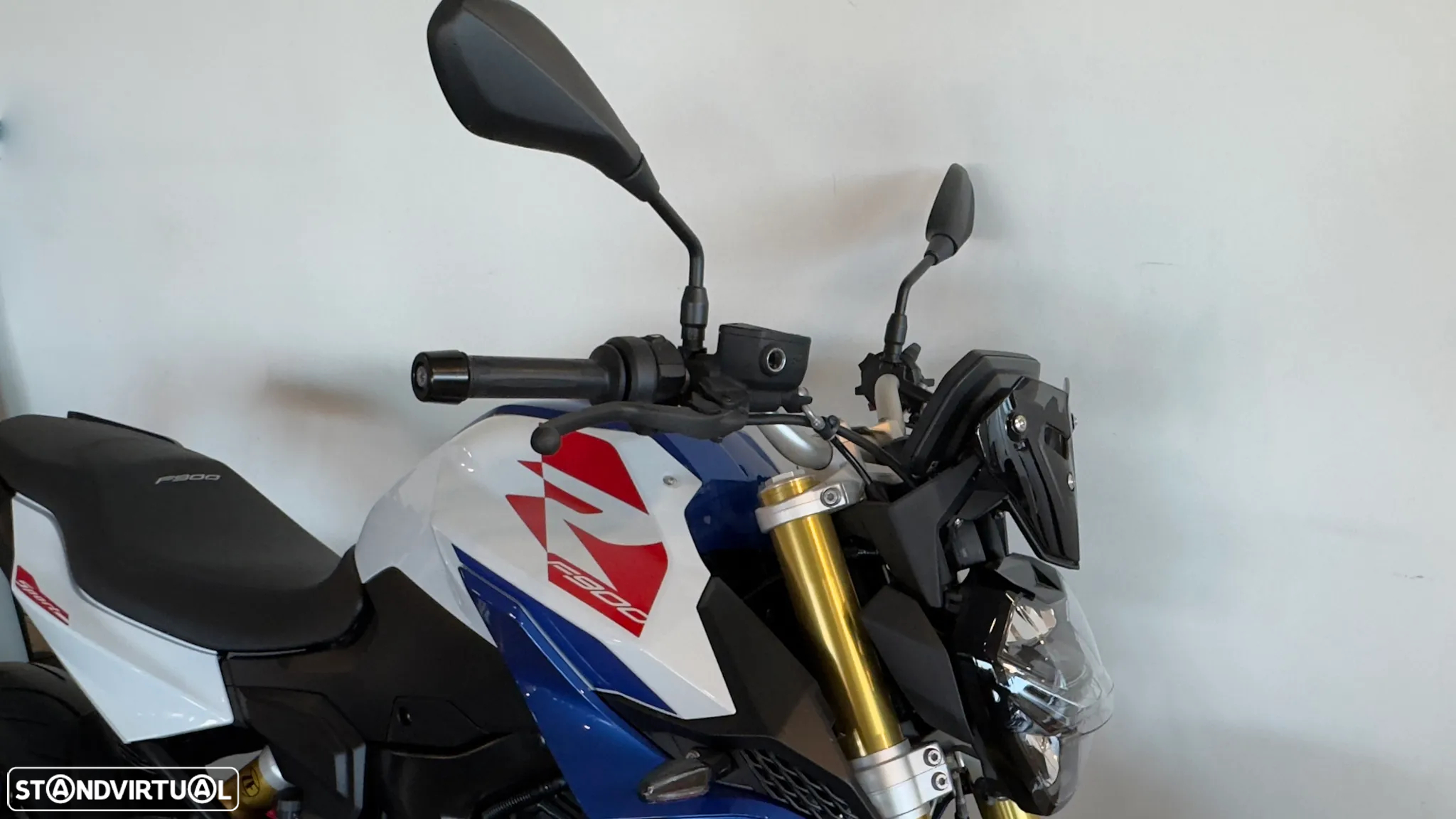 BMW F 900 R - 8