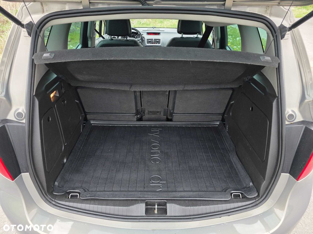 Opel Meriva - 8
