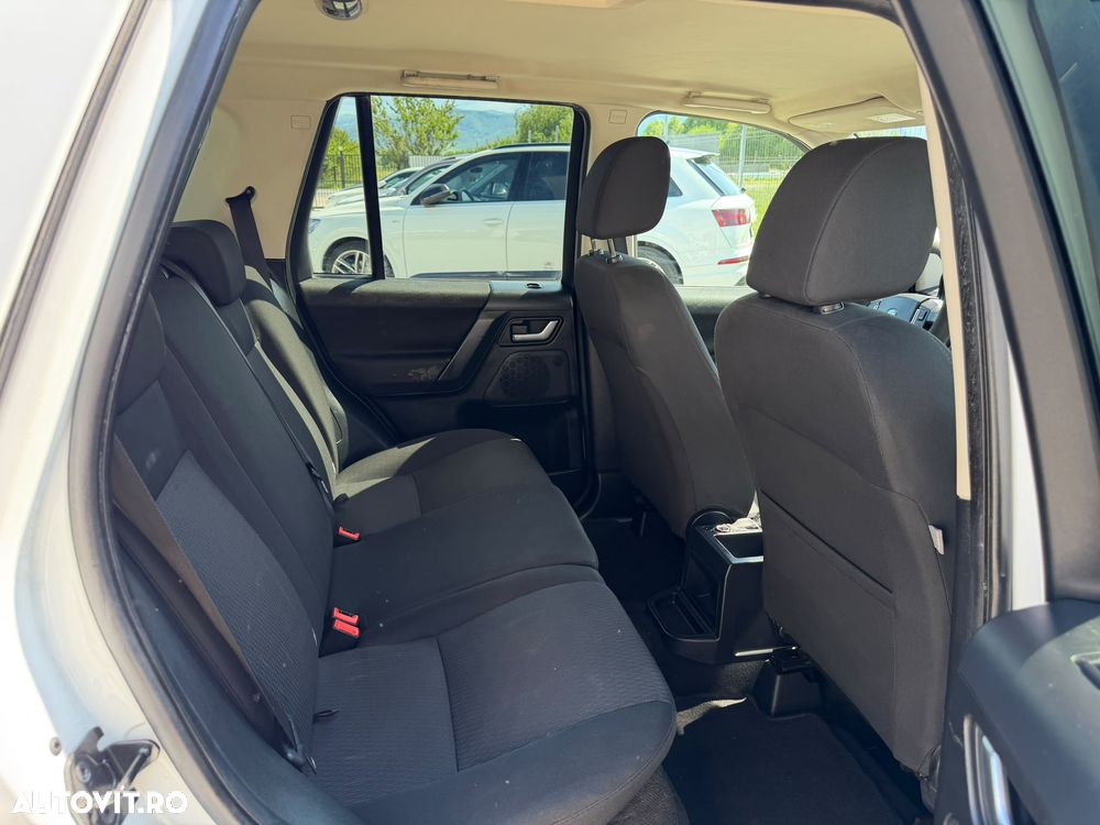 Land Rover Freelander 2 2.2L TD4 S - 6