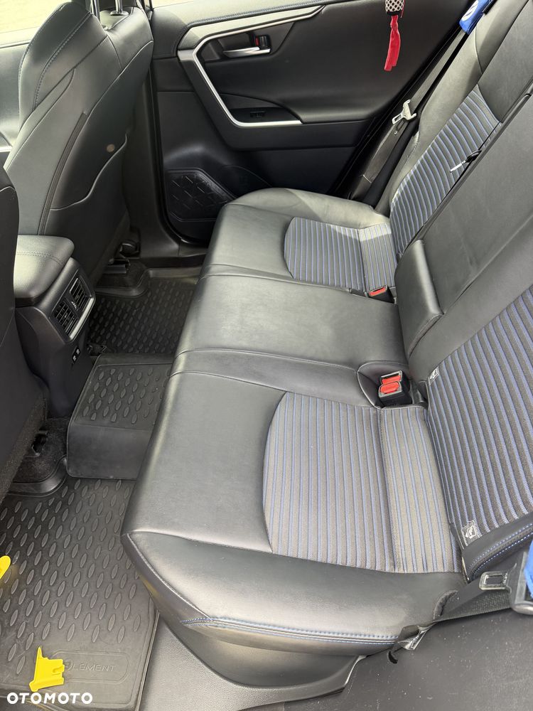 Toyota RAV4 - 21