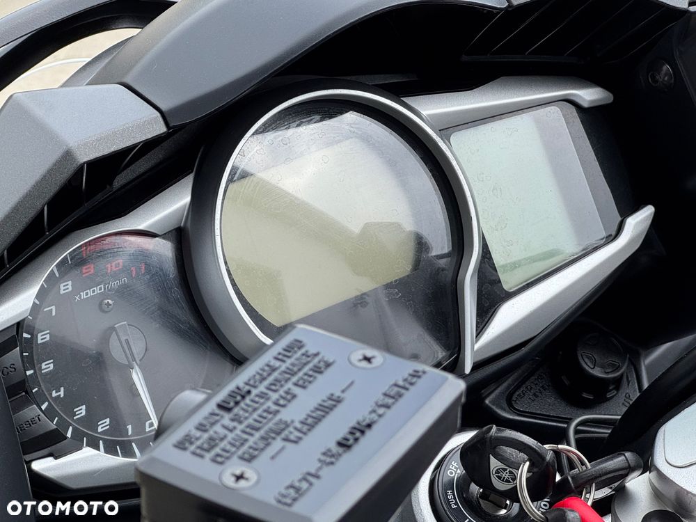 Yamaha FJR - 17