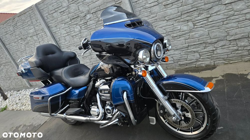 Harley-Davidson Touring Electra Glide - 2