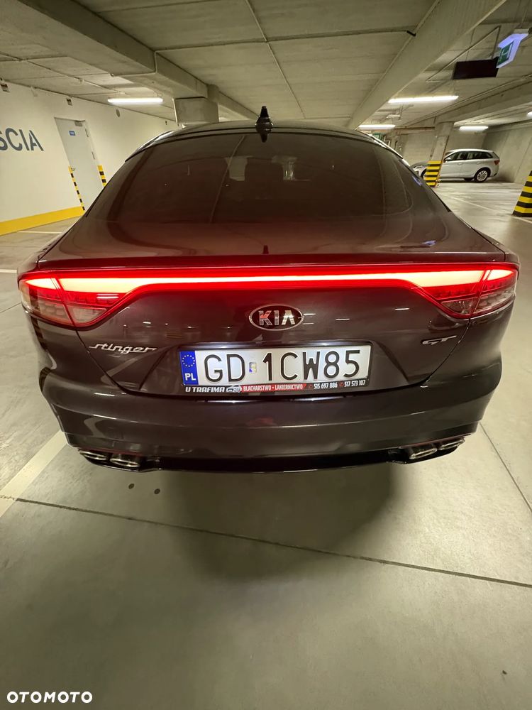 Kia Stinger - 12