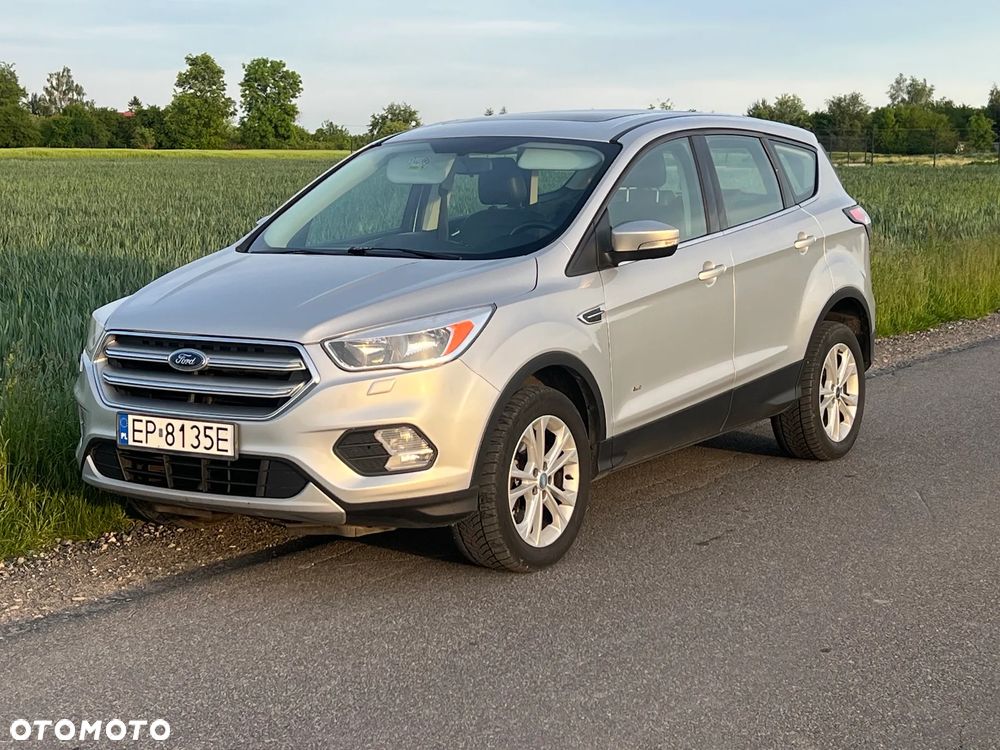 Ford Kuga 1.5 EcoBoost 4x4 Titanium - 2