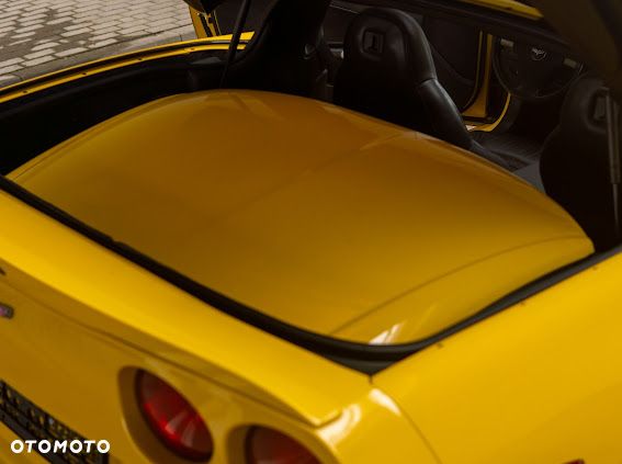 Chevrolet Corvette - 29