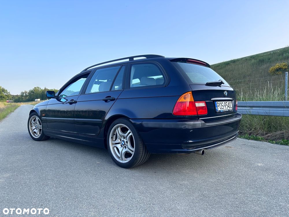 BMW Seria 3 318i - 5