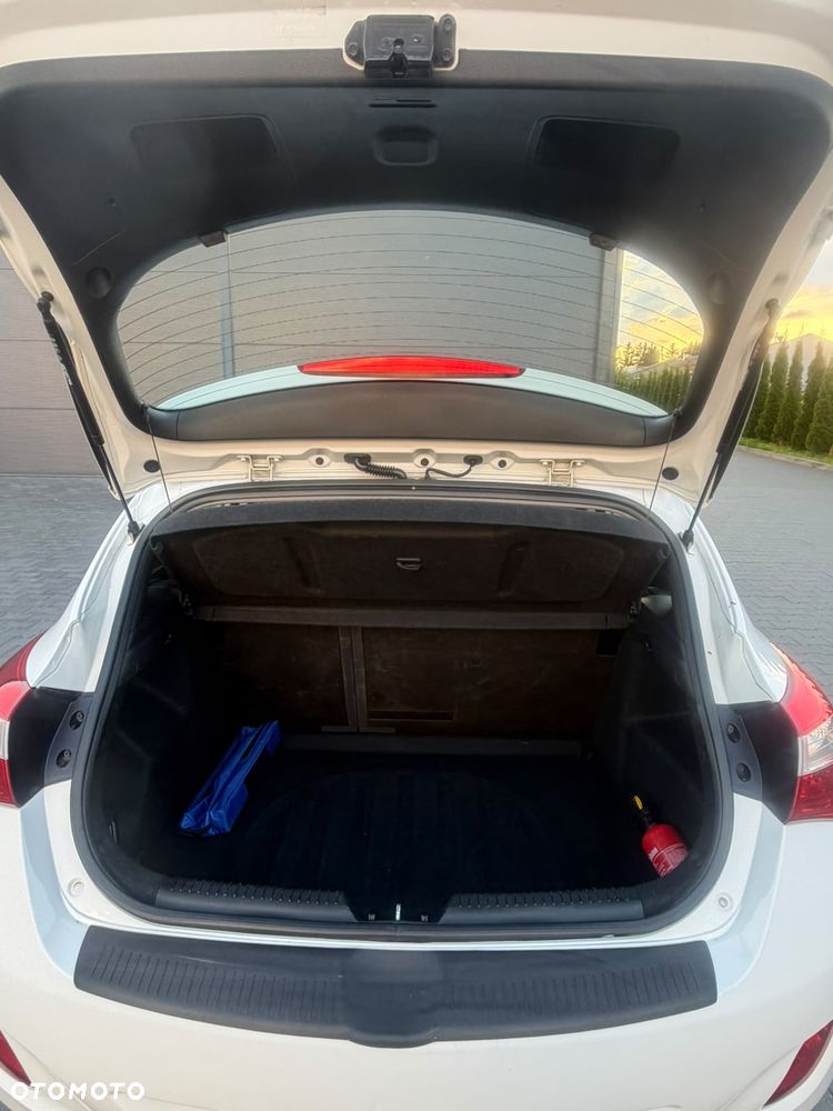 Hyundai i30 1.4 Classic - 6