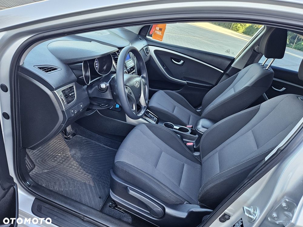 Hyundai i30 1.6 Automatik Style - 10