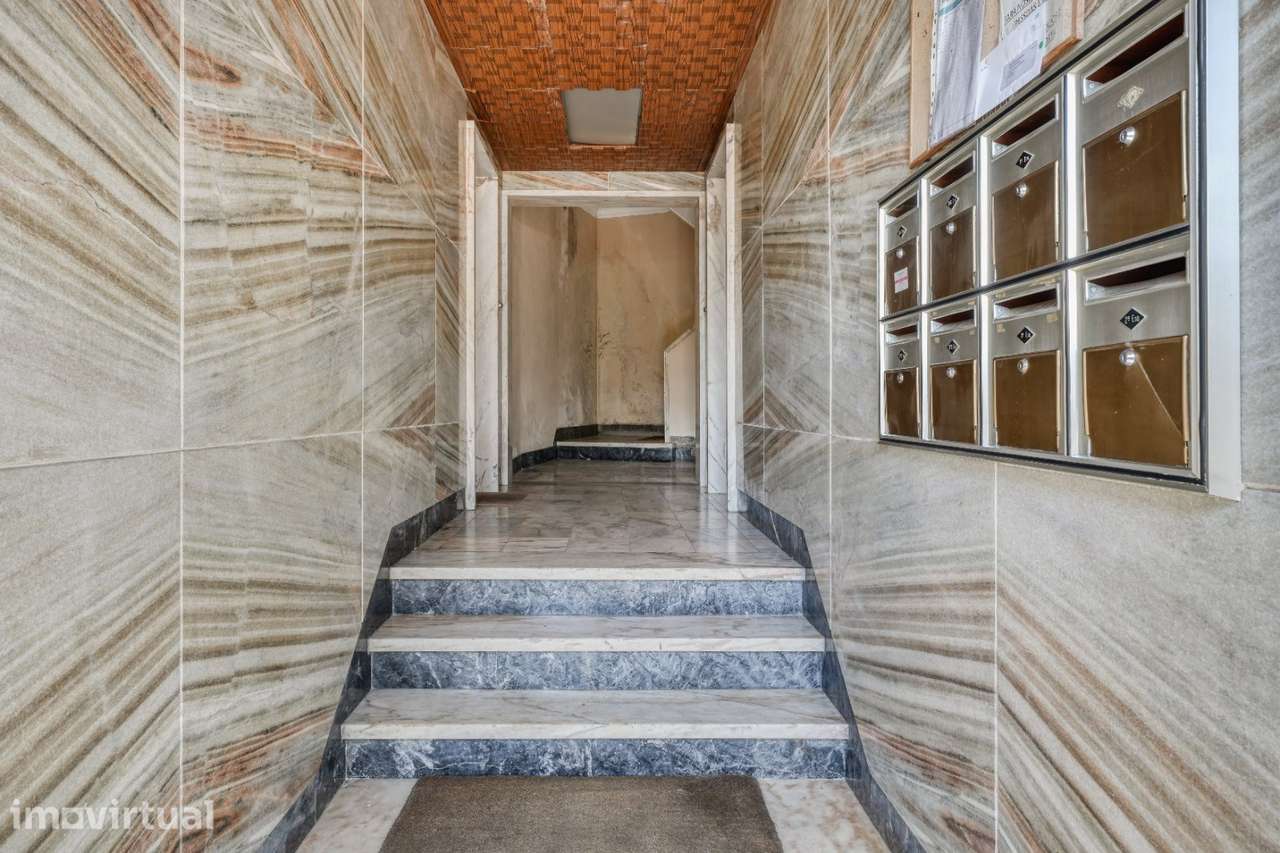 Apartamento T2 em São Pedro de Sintra - Grande imagem: 2/24