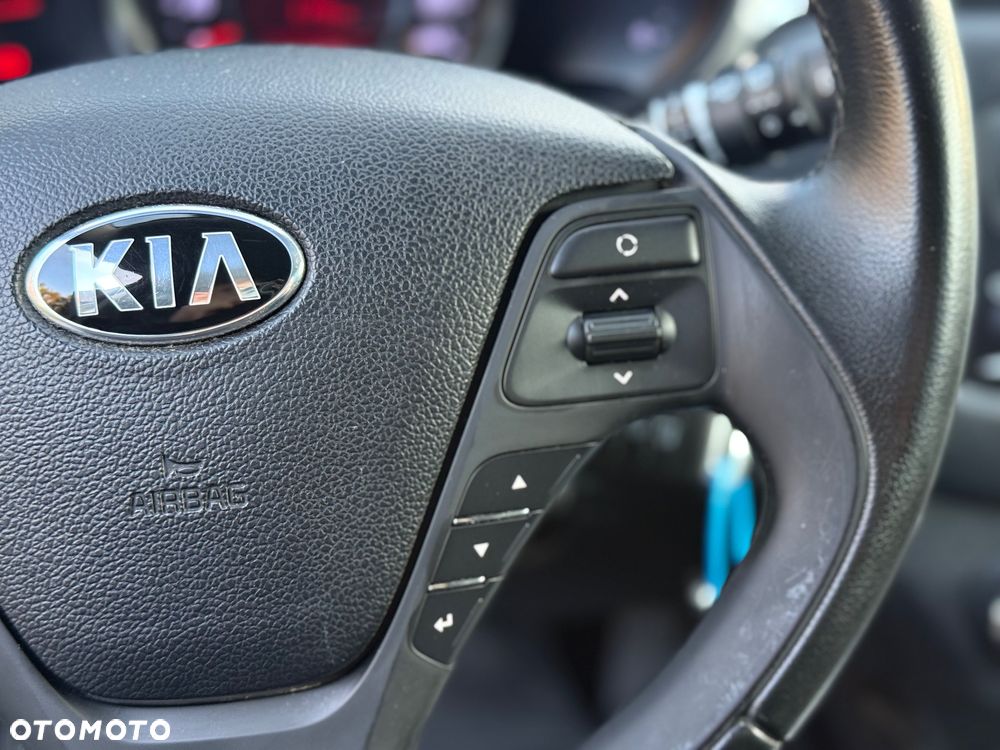 Kia Ceed 1.4 CVVT Dream-Team Edition - 20