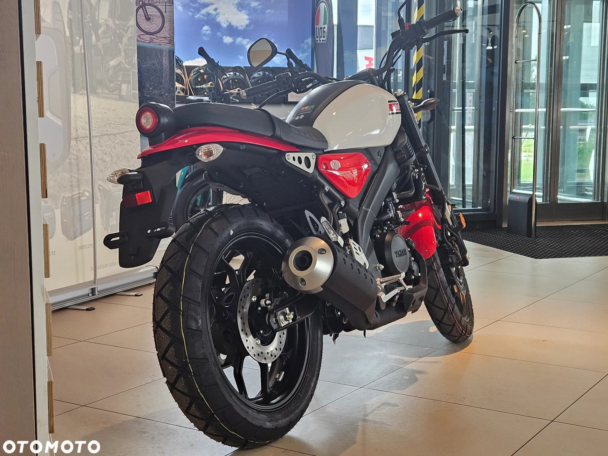Yamaha XSR - 19