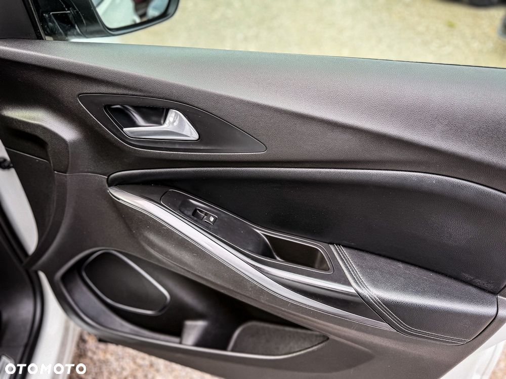 Opel Grandland X 1.2 Start/Stop Business Elegance - 21