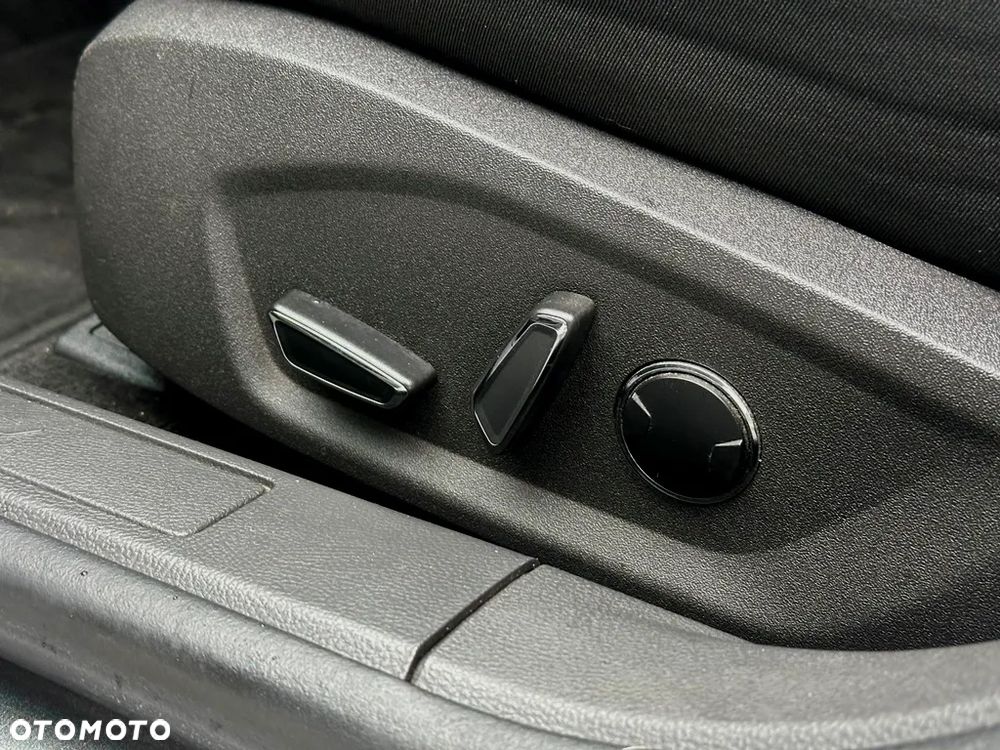 Ford Mondeo 2.0 EcoBlue Trend - 15