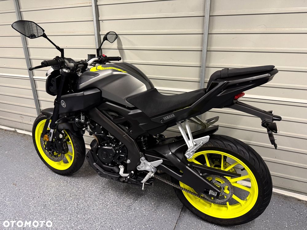 Yamaha MT - 12