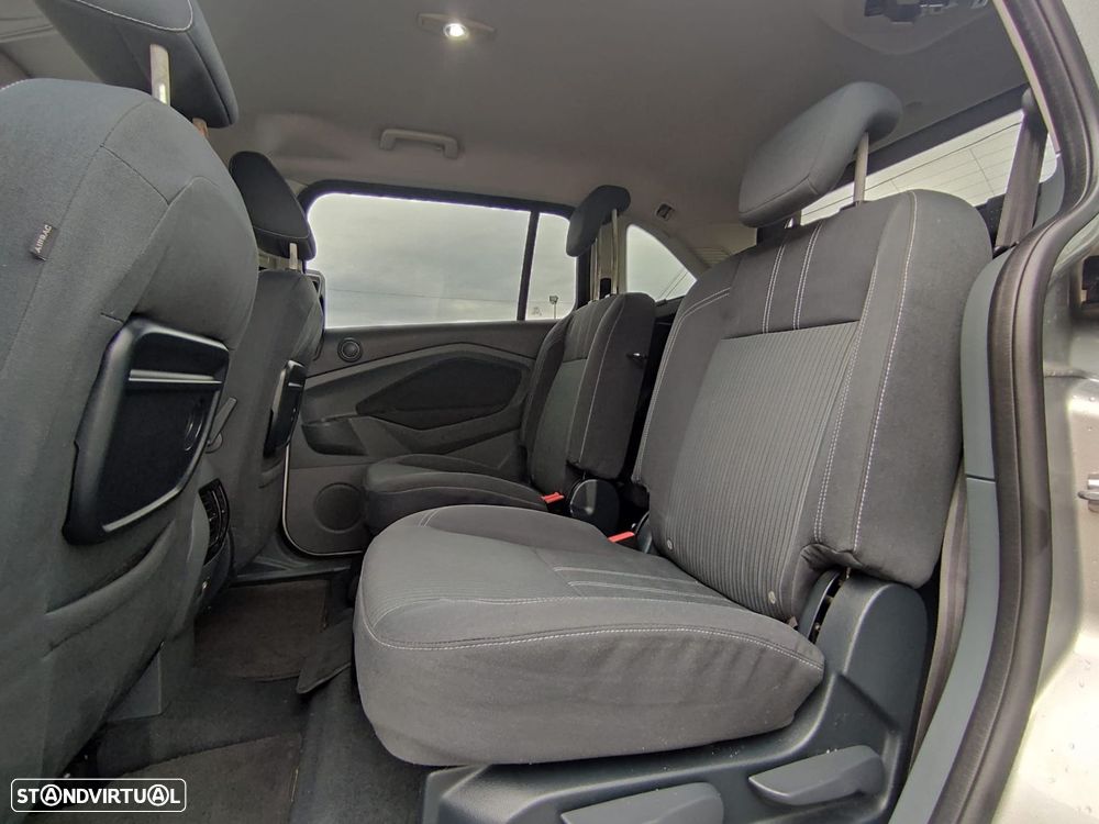 Ford Grand C-Max 1.6 TDCi Titanium - 22