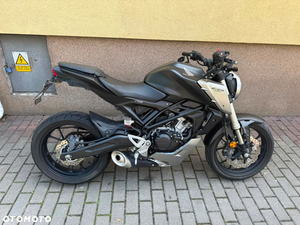 Honda CB - 8